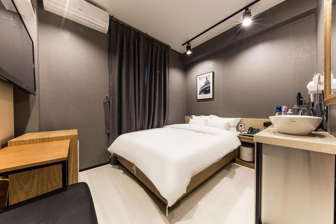 Raha Hotel Seoul Exterior photo